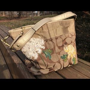 Coach Signature Floral Appliqué bucket tote